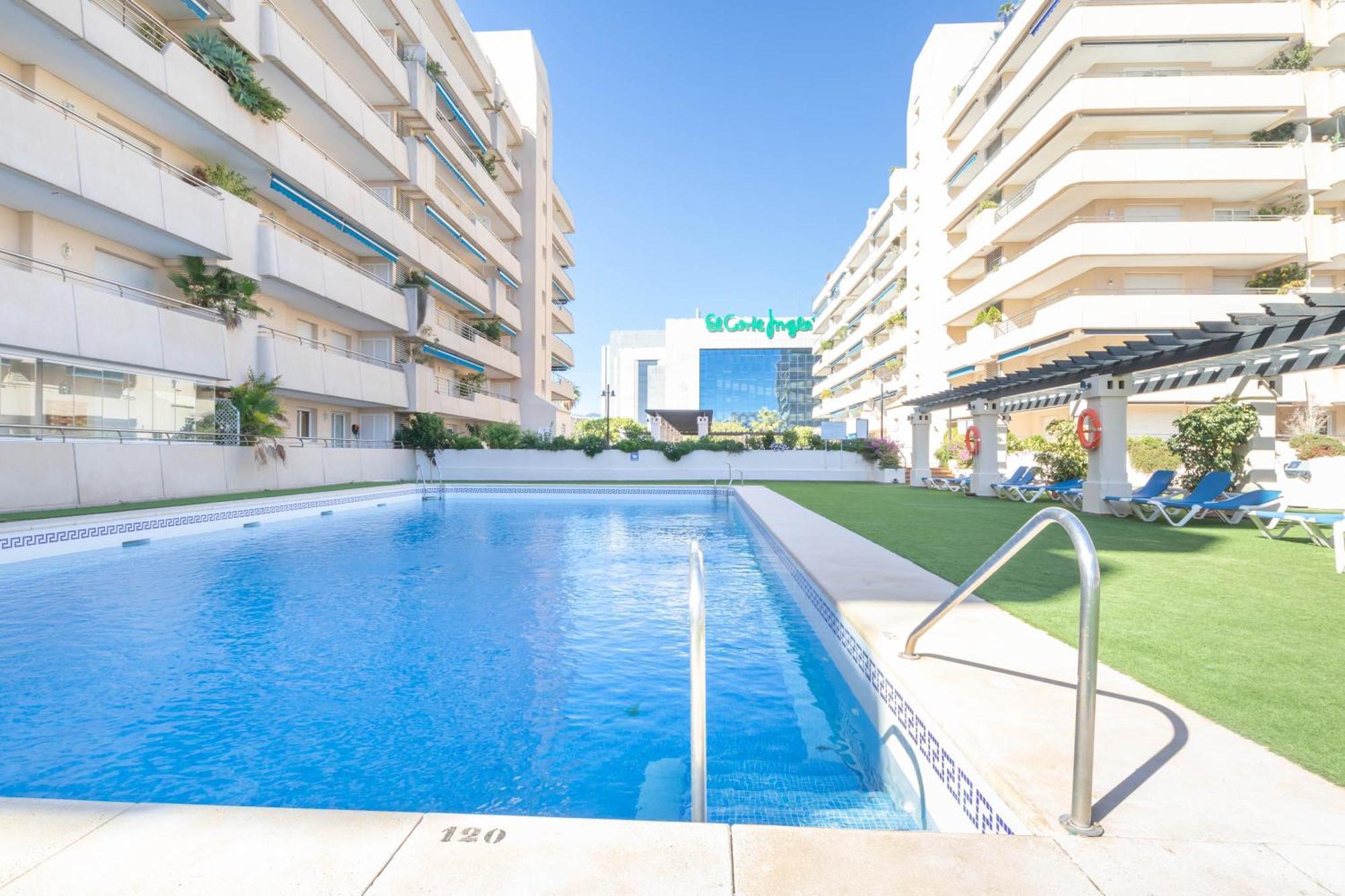 Apartamento Marina Banus L มาร์เบยา ภายนอก รูปภาพ